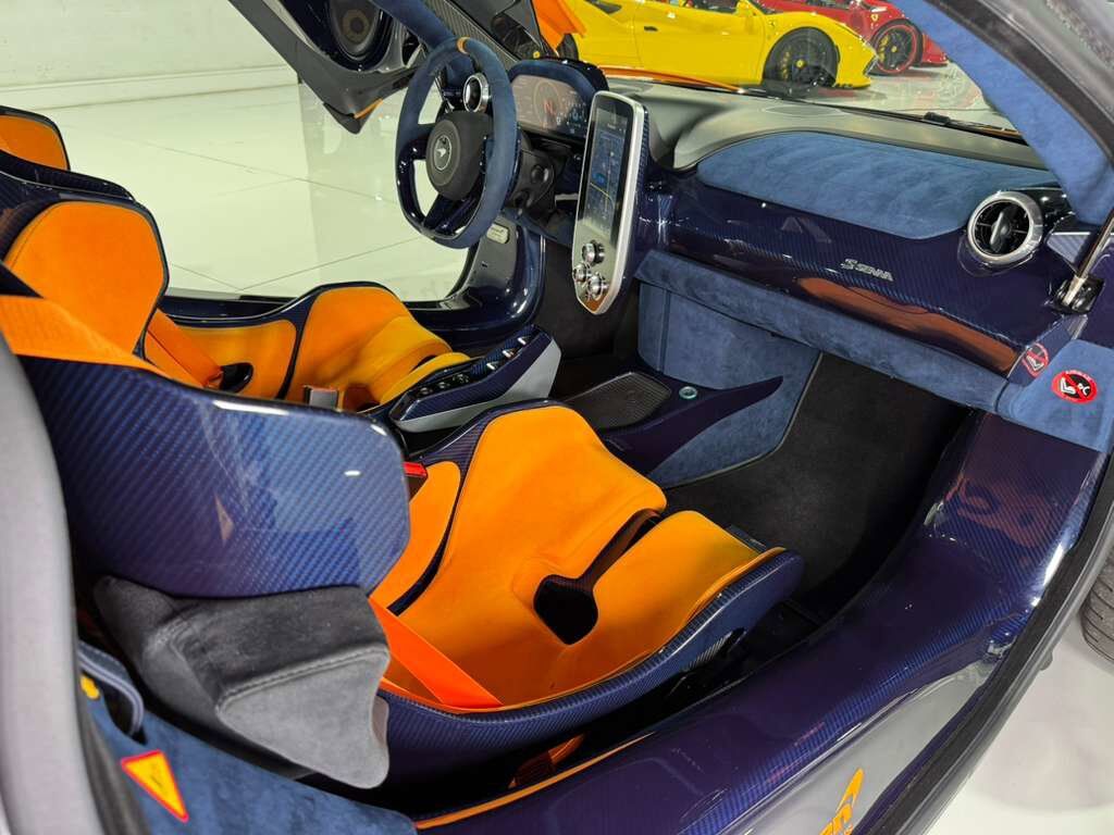 2019 McLaren SENNA Papaya Spark paint, exposed blue carbon throughout, Bowers & Wilkins audio and MUCH MORE!! Fort Lauderdale FL