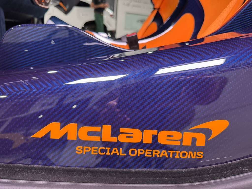 2019 McLaren SENNA Papaya Spark paint, exposed blue carbon throughout, Bowers & Wilkins audio and MUCH MORE!! Fort Lauderdale FL