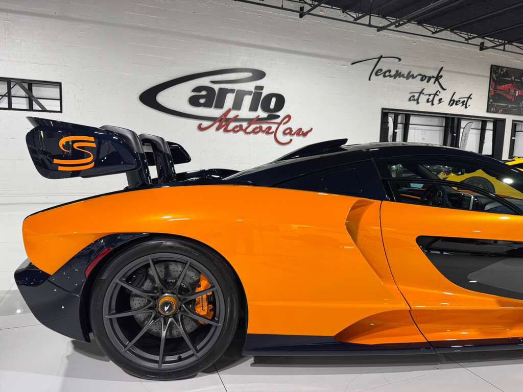 2019 McLaren SENNA Papaya Spark paint, exposed blue carbon throughout, Bowers & Wilkins audio and MUCH MORE!! Fort Lauderdale FL