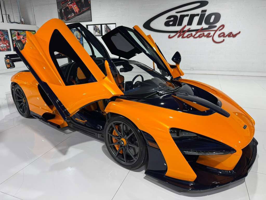 2019 McLaren SENNA Papaya Spark paint, exposed blue carbon throughout, Bowers & Wilkins audio and MUCH MORE!! Fort Lauderdale FL
