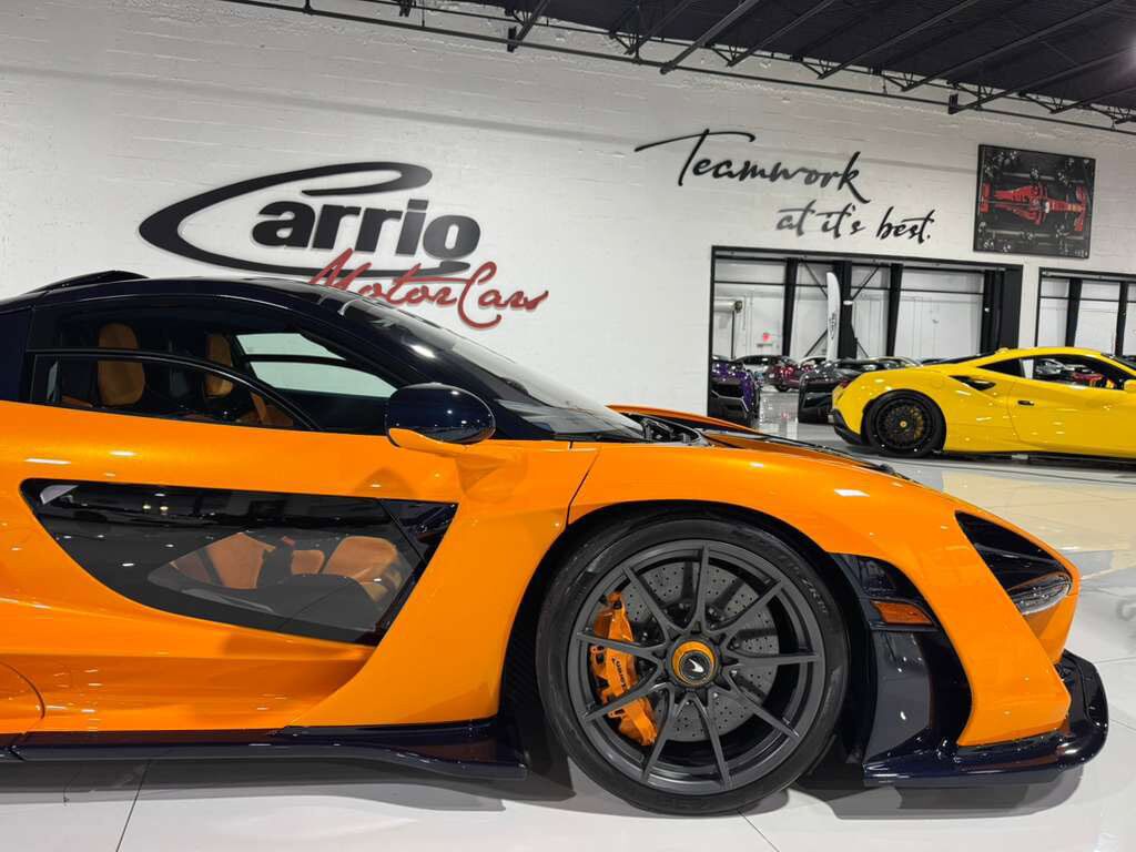 2019 McLaren SENNA Papaya Spark paint, exposed blue carbon throughout, Bowers & Wilkins audio and MUCH MORE!! Fort Lauderdale FL