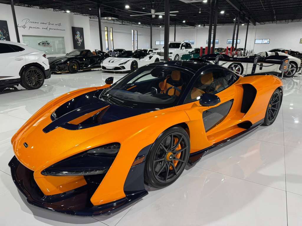 2019 McLaren SENNA Papaya Spark paint, exposed blue carbon throughout, Bowers & Wilkins audio and MUCH MORE!! Fort Lauderdale FL