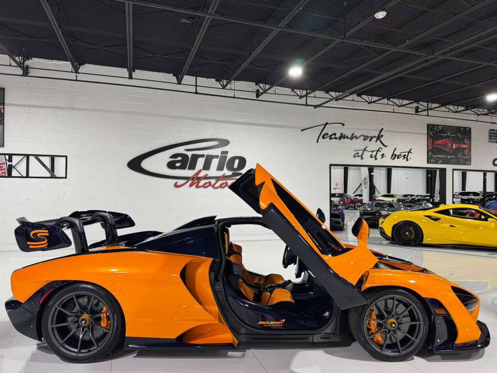 2019 McLaren SENNA Papaya Spark paint, exposed blue carbon throughout, Bowers & Wilkins audio and MUCH MORE!! Fort Lauderdale FL