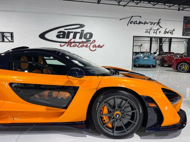 2019 McLaren SENNA Papaya Spark paint, exposed blue carbon throughout, Bowers & Wilkins audio and MUCH MORE!! Fort Lauderdale FL