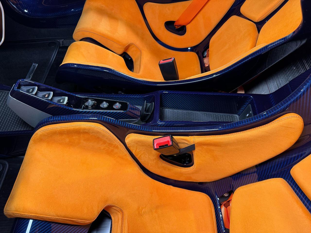 2019 McLaren SENNA Papaya Spark paint, exposed blue carbon throughout, Bowers & Wilkins audio and MUCH MORE!! Fort Lauderdale FL