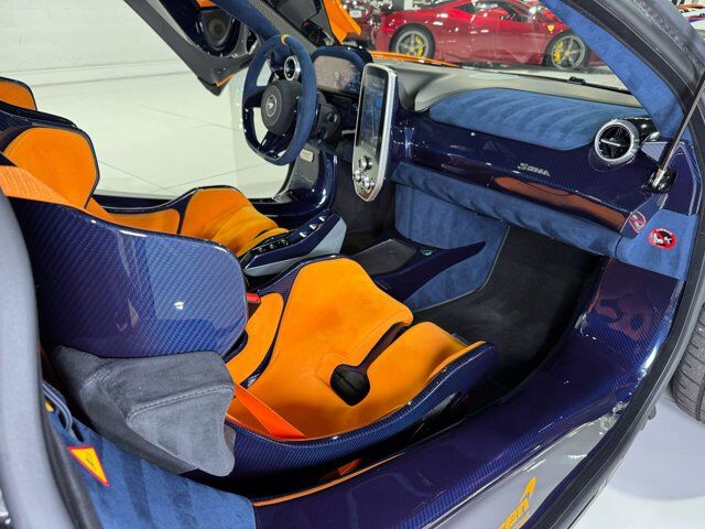 2019 McLaren SENNA Papaya Spark paint, exposed blue carbon throughout, Bowers & Wilkins audio and MUCH MORE!! Fort Lauderdale FL