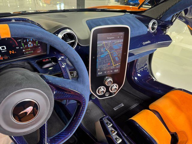 2019 McLaren SENNA Papaya Spark paint, exposed blue carbon throughout, Bowers & Wilkins audio and MUCH MORE!! Fort Lauderdale FL