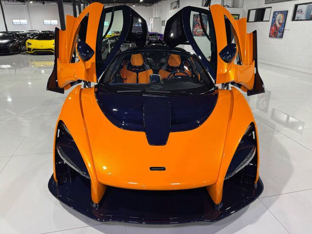 2019 McLaren SENNA Papaya Spark paint, exposed blue carbon throughout, Bowers & Wilkins audio and MUCH MORE!! Fort Lauderdale FL