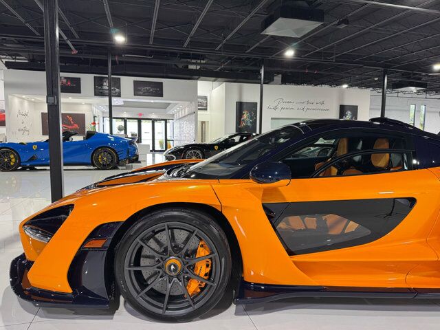2019 McLaren SENNA Papaya Spark paint, exposed blue carbon throughout, Bowers & Wilkins audio and MUCH MORE!! Fort Lauderdale FL