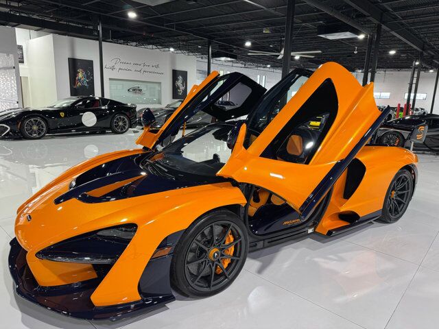 2019 McLaren SENNA Papaya Spark paint, exposed blue carbon throughout, Bowers & Wilkins audio and MUCH MORE!! Fort Lauderdale FL