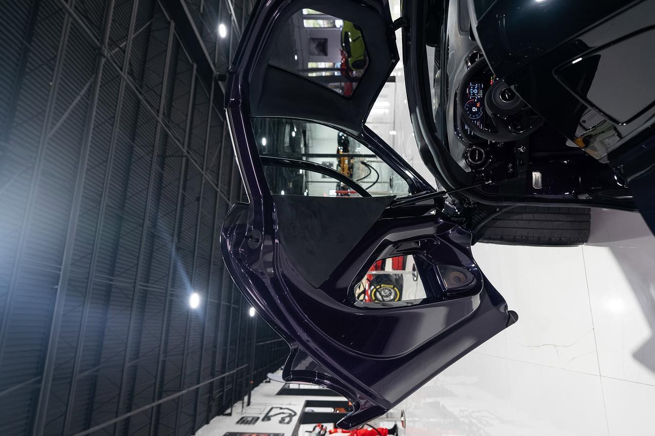 2019 McLaren Senna MSO Bespoke Midnight Purple paint, Bowers & Wilkins audio system, purple carbon interior AND MORE!! Fort Lauderdale FL