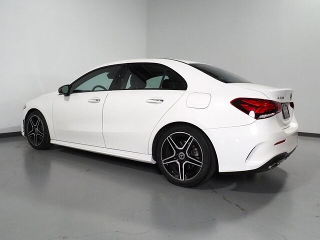 2019 Mercedes-Benz A-Class A 220 Sedan *AMG LINE, PREMIUM PKG, NAVIGATION, SAFETY ALERTS, BACKUP-CAMERA, COLOR TOUCHSCREEN, PANORAMA MOONROOF, HEATED SEATS, KEYLESS GO, BURMESTER AUDIO, WIRELESS CHARING, APPLE CARPLAY Round Rock TX