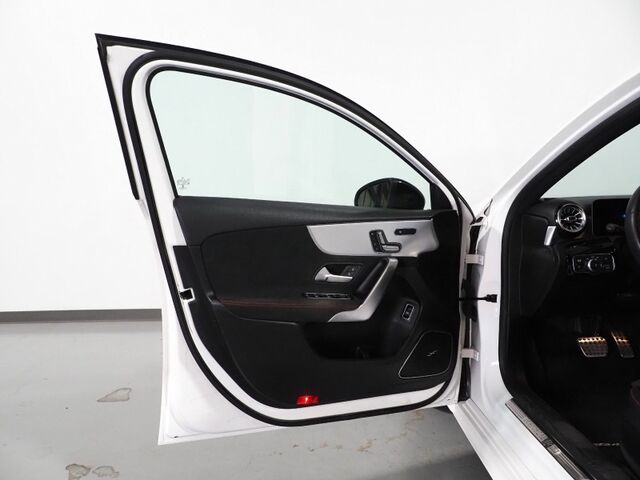 2019 Mercedes-Benz A-Class A 220 Sedan *AMG LINE, PREMIUM PKG, NAVIGATION, SAFETY ALERTS, BACKUP-CAMERA, COLOR TOUCHSCREEN, PANORAMA MOONROOF, HEATED SEATS, KEYLESS GO, BURMESTER AUDIO, WIRELESS CHARING, APPLE CARPLAY Round Rock TX