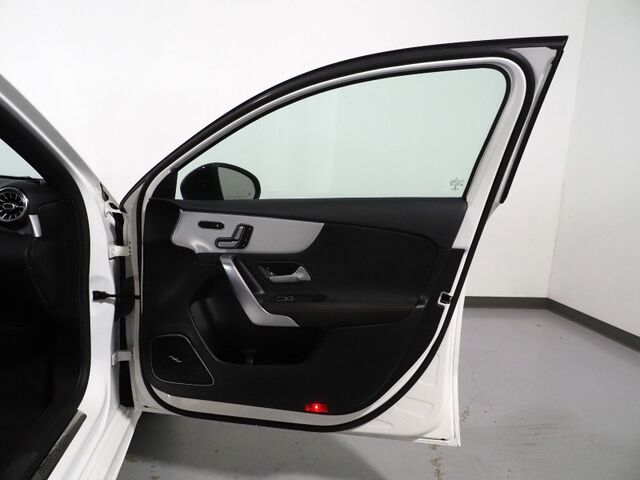 2019 Mercedes-Benz A-Class A 220 Sedan *AMG LINE, PREMIUM PKG, NAVIGATION, SAFETY ALERTS, BACKUP-CAMERA, COLOR TOUCHSCREEN, PANORAMA MOONROOF, HEATED SEATS, KEYLESS GO, BURMESTER AUDIO, WIRELESS CHARING, APPLE CARPLAY Round Rock TX