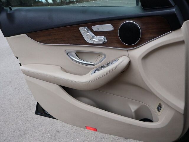 2019 Mercedes-Benz C-Class C 300 Oshkosh WI 2019 Mercedes-Benz C-Class C 300 Oshkosh WI