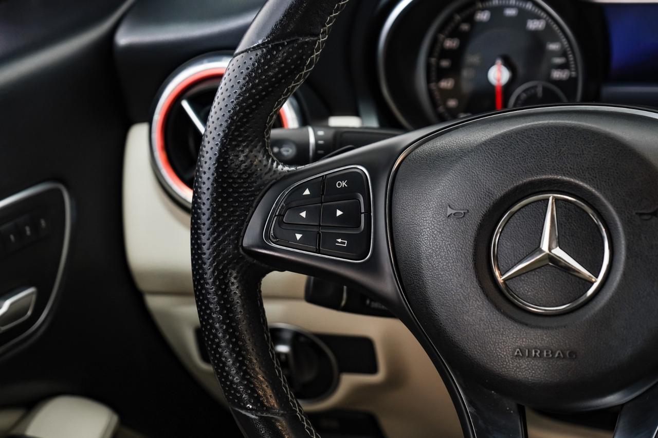 2019 Mercedes-Benz CLA 250 BLIND SPOT NAVIGATION LEATHER HEATED SEATS REAR CAMERA KEYLESS GO PADDLE SHIFTERS Carrollton TX