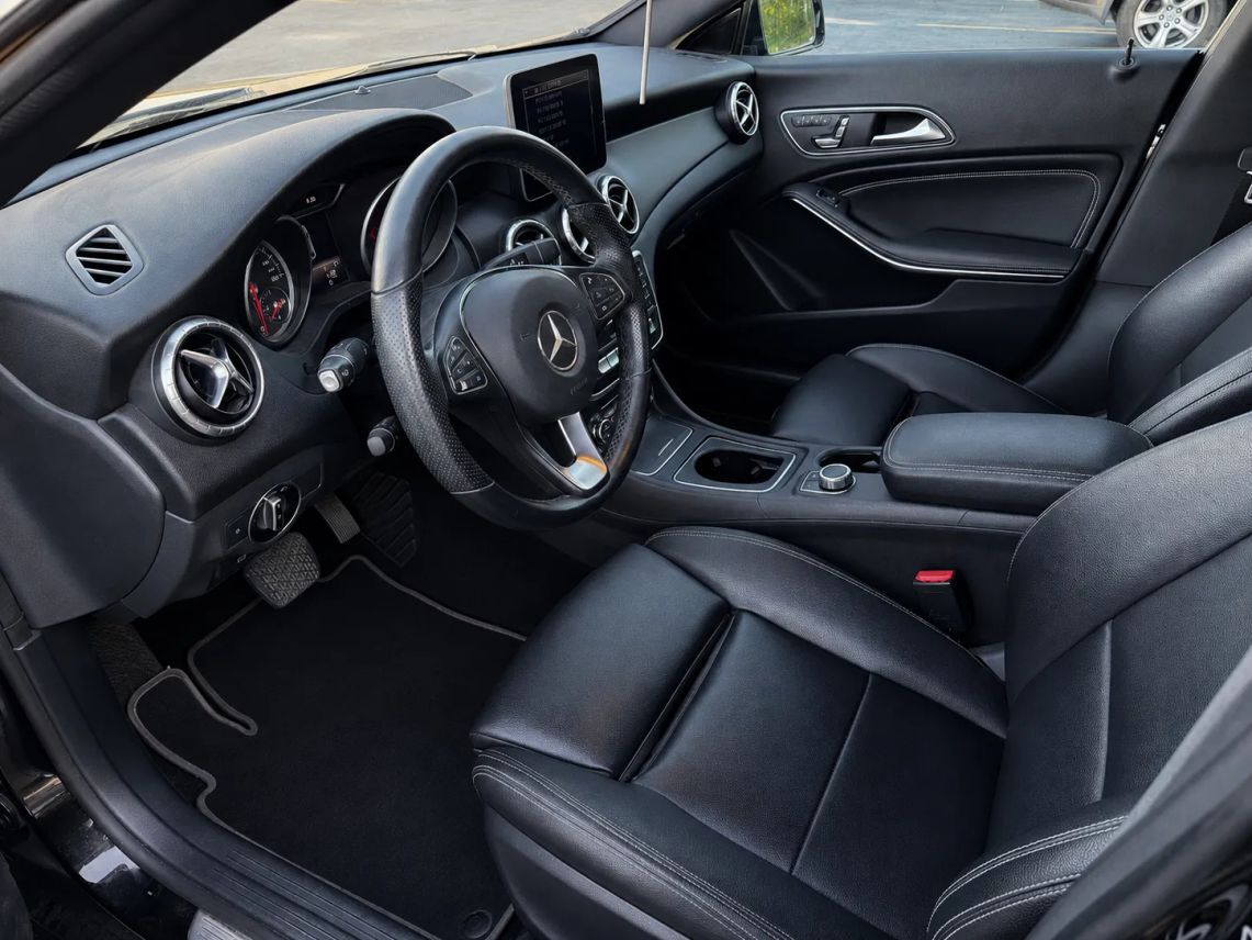 2019 Mercedes-Benz CLA CLA 250 Coupe 4D Hollywood FL