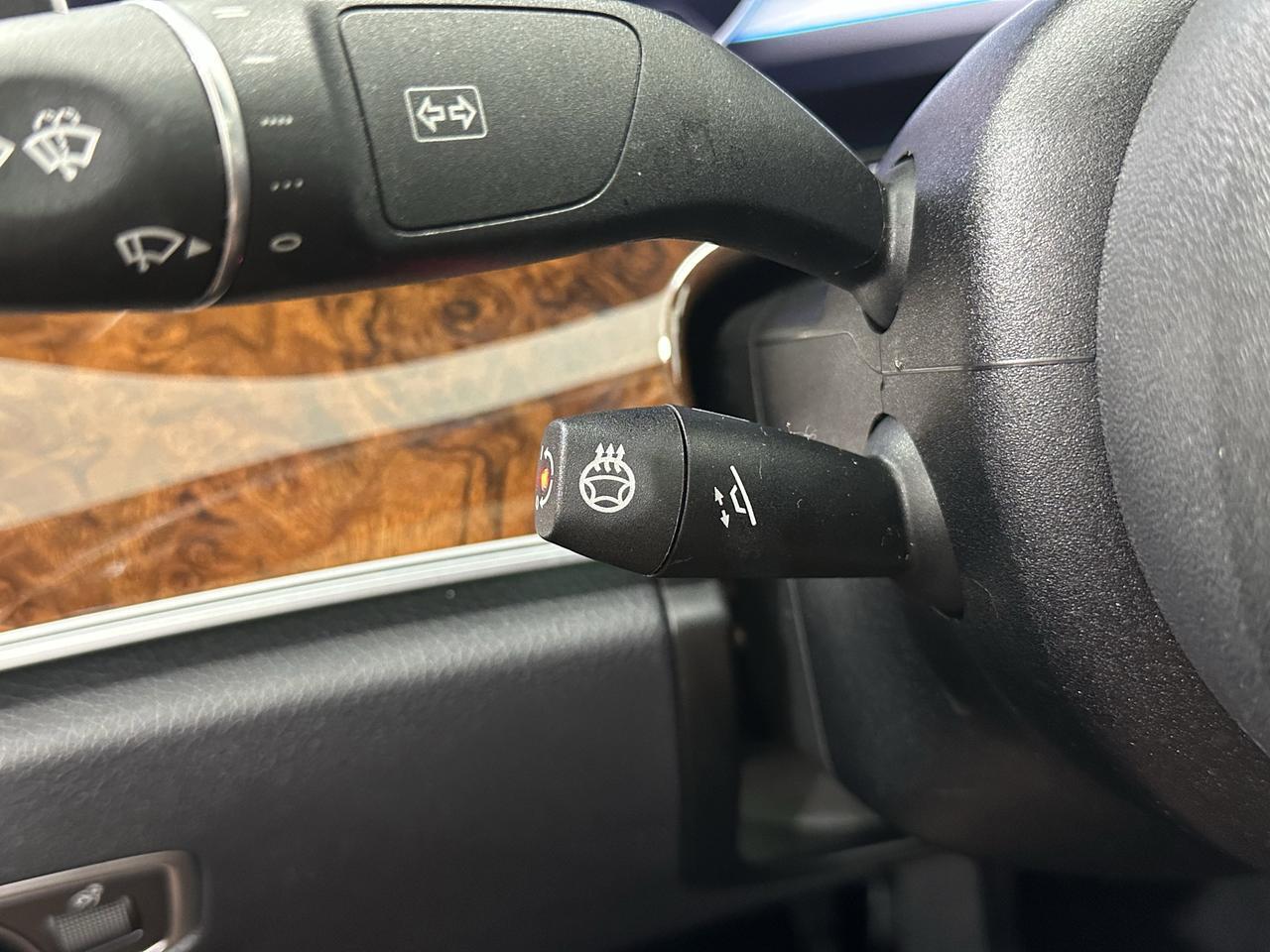 2019 Mercedes Benz E 300 Sedan photo 37