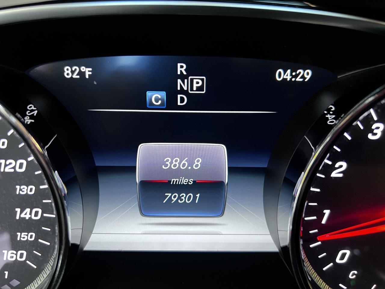 2019 Mercedes Benz E 300 photo 11
