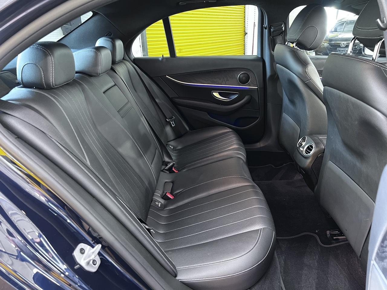 2019 Mercedes Benz E 300 photo 17