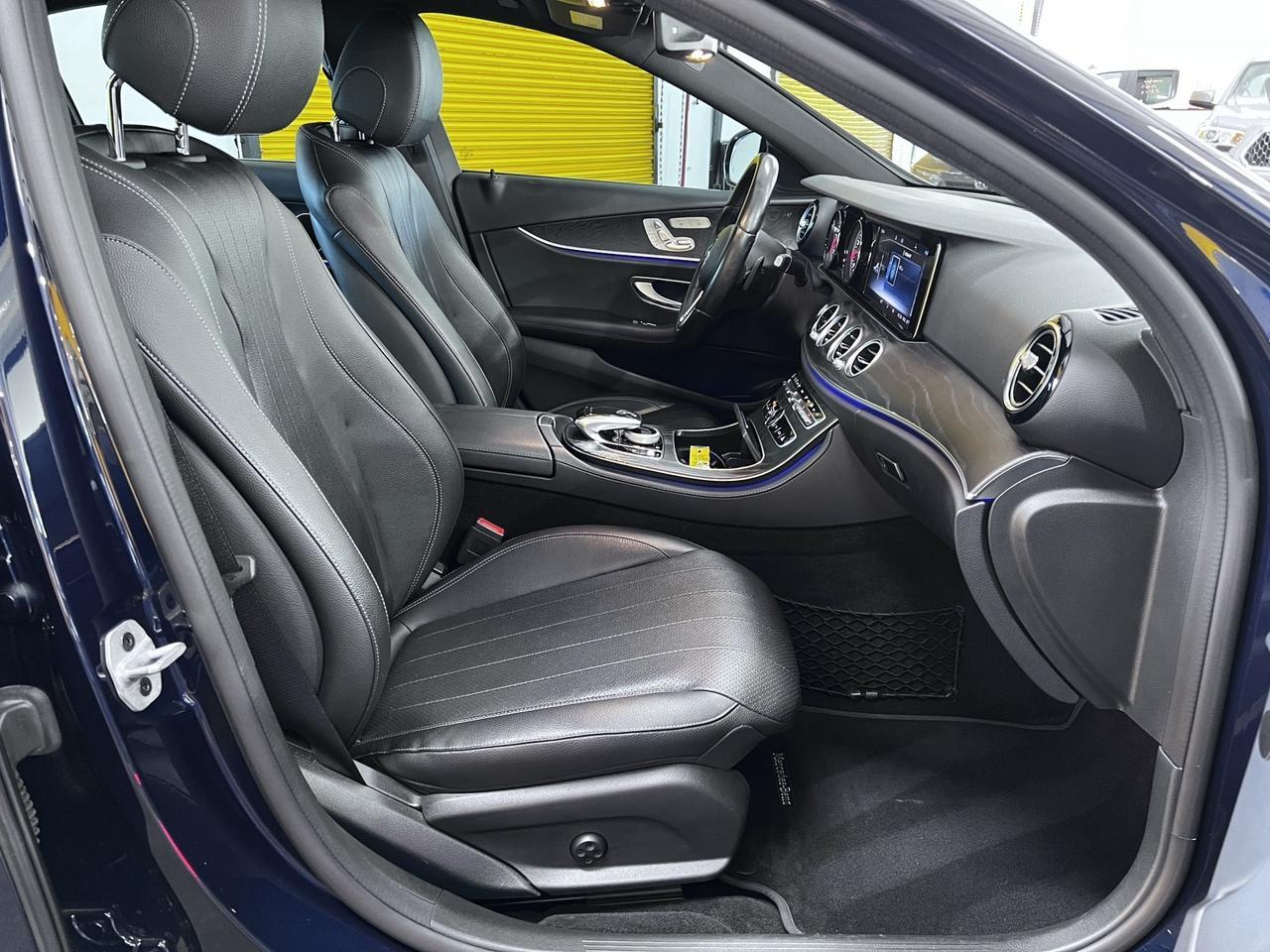 2019 Mercedes Benz E 300 photo 16