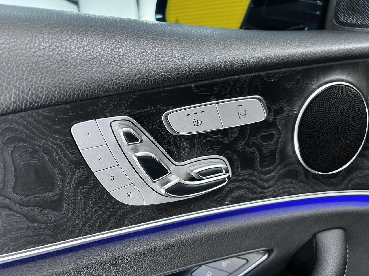2019 Mercedes Benz E 300 photo 21