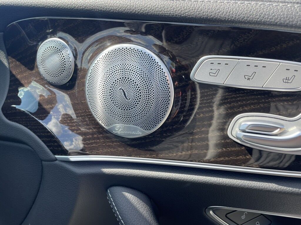 2019 Mercedes-Benz E-Class E 450~LOW MILES~EXCELLENT CONDITION~AUTO START/STOP~CONVERTIBLE SOFT TOP~CROSSWIND STABILIZATION~DRIVER ASSISTANCE PACKAGE~LEATHER SEATS~REMOTE ENGINE START Sarasota FL