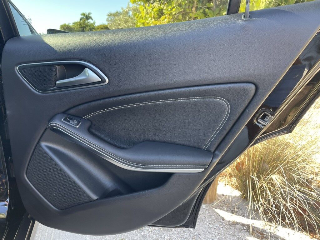 2019 Mercedes-Benz GLA GLA 250~1 OWNER~ONLINE FINANCE AND SHIPPING AVAILABLE!!! Sarasota FL