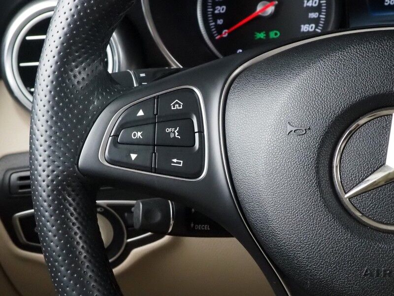 2019 Mercedes-Benz GLC 300 4MATIC *PANORAMA MOONROOF, PREMIUM PKG, BLIND SPOT ASSIST, BACKUP-CAMERA, HEATED SEATS/STEERING, POWER LIFTGATE, KEYLESS ENTRY, ALLOY WHEELS, ANDROID & APPLE Round Rock TX