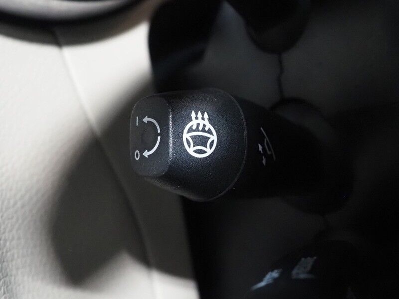 2019 Mercedes-Benz GLC 300 4MATIC *PANORAMA MOONROOF, PREMIUM PKG, BLIND SPOT ASSIST, BACKUP-CAMERA, HEATED SEATS/STEERING, POWER LIFTGATE, KEYLESS ENTRY, ALLOY WHEELS, ANDROID & APPLE Round Rock TX