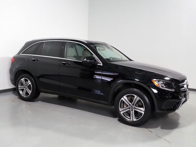 2019 Mercedes-Benz GLC 300 4MATIC *PANORAMA MOONROOF, PREMIUM PKG, BLIND SPOT ASSIST, BACKUP-CAMERA, HEATED SEATS/STEERING, POWER LIFTGATE, KEYLESS ENTRY, ALLOY WHEELS, ANDROID & APPLE