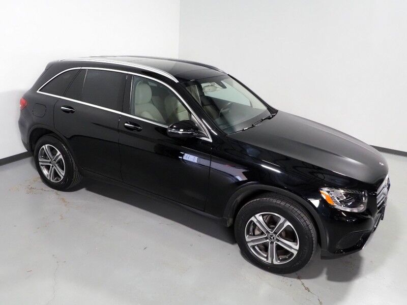 2019 Mercedes-Benz GLC 300 4MATIC *PANORAMA MOONROOF, PREMIUM PKG, BLIND SPOT ASSIST, BACKUP-CAMERA, HEATED SEATS/STEERING, POWER LIFTGATE, KEYLESS ENTRY, ALLOY WHEELS, ANDROID & APPLE Round Rock TX