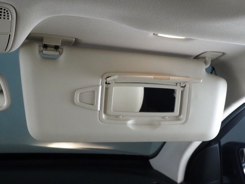 2019 Mercedes-Benz GLC 300 4MATIC *PANORAMA MOONROOF, PREMIUM PKG, BLIND SPOT ASSIST, BACKUP-CAMERA, HEATED SEATS/STEERING, POWER LIFTGATE, KEYLESS ENTRY, ALLOY WHEELS, ANDROID & APPLE Round Rock TX