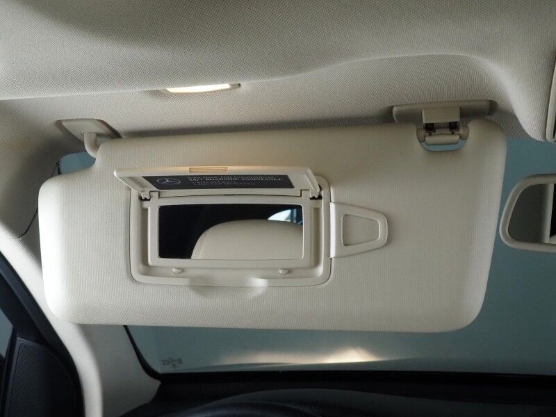 2019 Mercedes-Benz GLC 300 4MATIC *PANORAMA MOONROOF, PREMIUM PKG, BLIND SPOT ASSIST, BACKUP-CAMERA, HEATED SEATS/STEERING, POWER LIFTGATE, KEYLESS ENTRY, ALLOY WHEELS, ANDROID & APPLE Round Rock TX