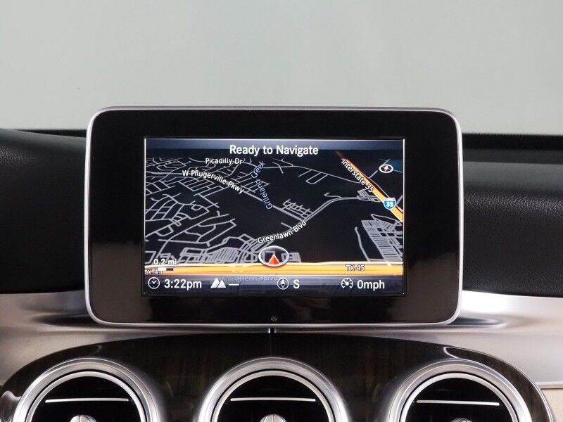 2019 Mercedes-Benz GLC 300 4MATIC *PANORAMA MOONROOF, PREMIUM PKG, BLIND SPOT ASSIST, BACKUP-CAMERA, HEATED SEATS/STEERING, POWER LIFTGATE, KEYLESS ENTRY, ALLOY WHEELS, ANDROID & APPLE Round Rock TX