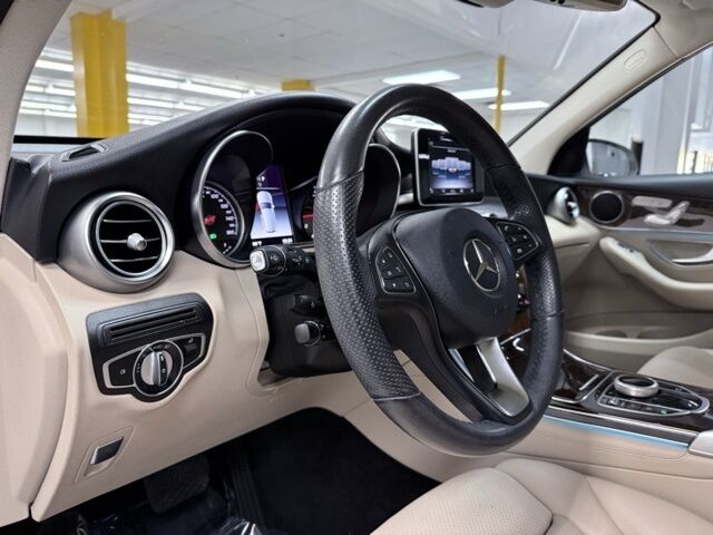 2019 Mercedes-Benz GLC GLC 300 Dallas TX 2019 Mercedes-Benz GLC GLC 300 Dallas TX