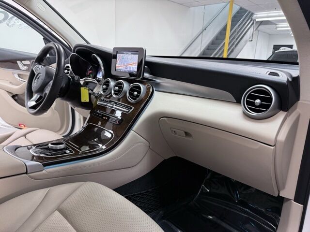 2019 Mercedes-Benz GLC GLC 300 Dallas TX 2019 Mercedes-Benz GLC GLC 300 Dallas TX