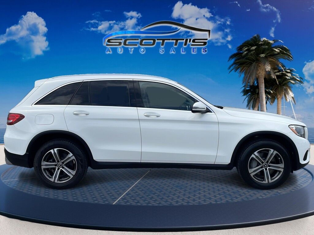 2019 Mercedes-Benz GLC GLC 300~AUTO START/STOP~BLUETOOTH~BRAKING ASSIST~CHROME ROOF RAILS~CRASH SENSORS~DRIVER ASSISTANCE PACKAGE~HEATED SEATS~LEATHER SEATS~MEMORIZED SEAT SETTINGS~PANORAMIC MOONROOF / SUNROOF~PREMIUM SOUND SYSTEM~REMOTE ENGINE START~Wi-Fi COMPATIBLE Sarasota FL