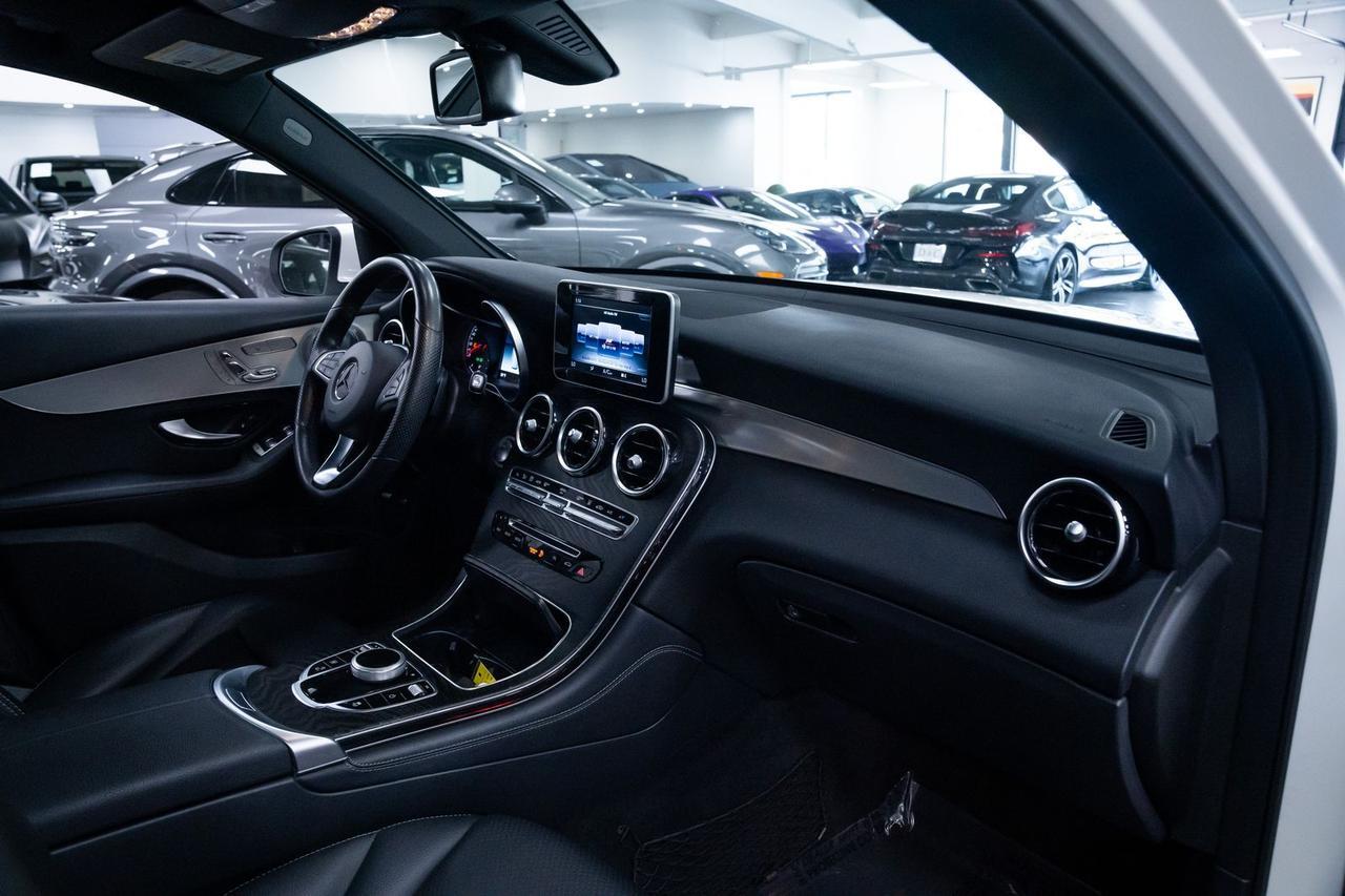 2019 Mercedes-Benz GLC GLC 350e Panoramic Roof Burmester Sound Portland OR