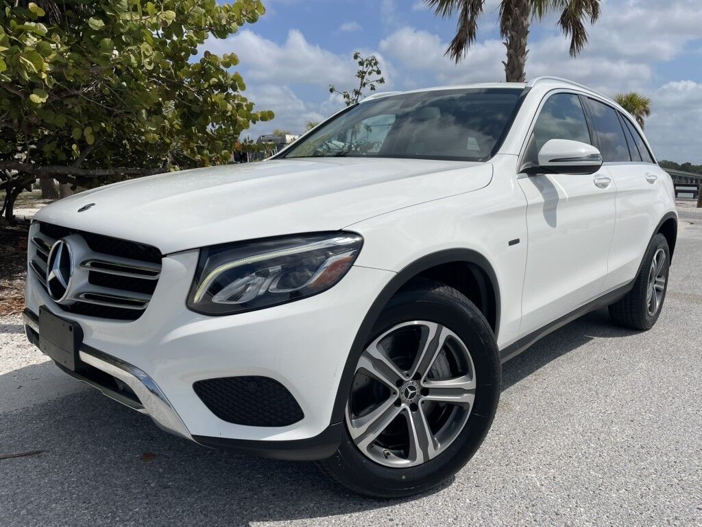2019 Mercedes-Benz GLC GLC 350e~CLEAN CARFAX~HYBRID FACTORY WARRANTY STILL IN EFFECT~ONLINE SHIPPING AND FINANCE AVAILABLE!!!!!