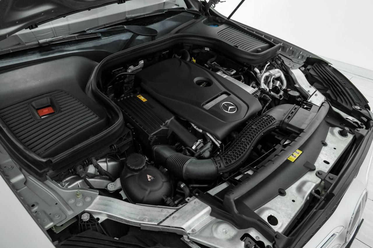 2019 Mercedes-Benz GLC300 4MATIC DRIVER ASSIST PKG PARKING ASSIST PKG PREMIUM PKG BLIND SPOT ASSIST NAVIGATION PANORAMA Carrollton TX