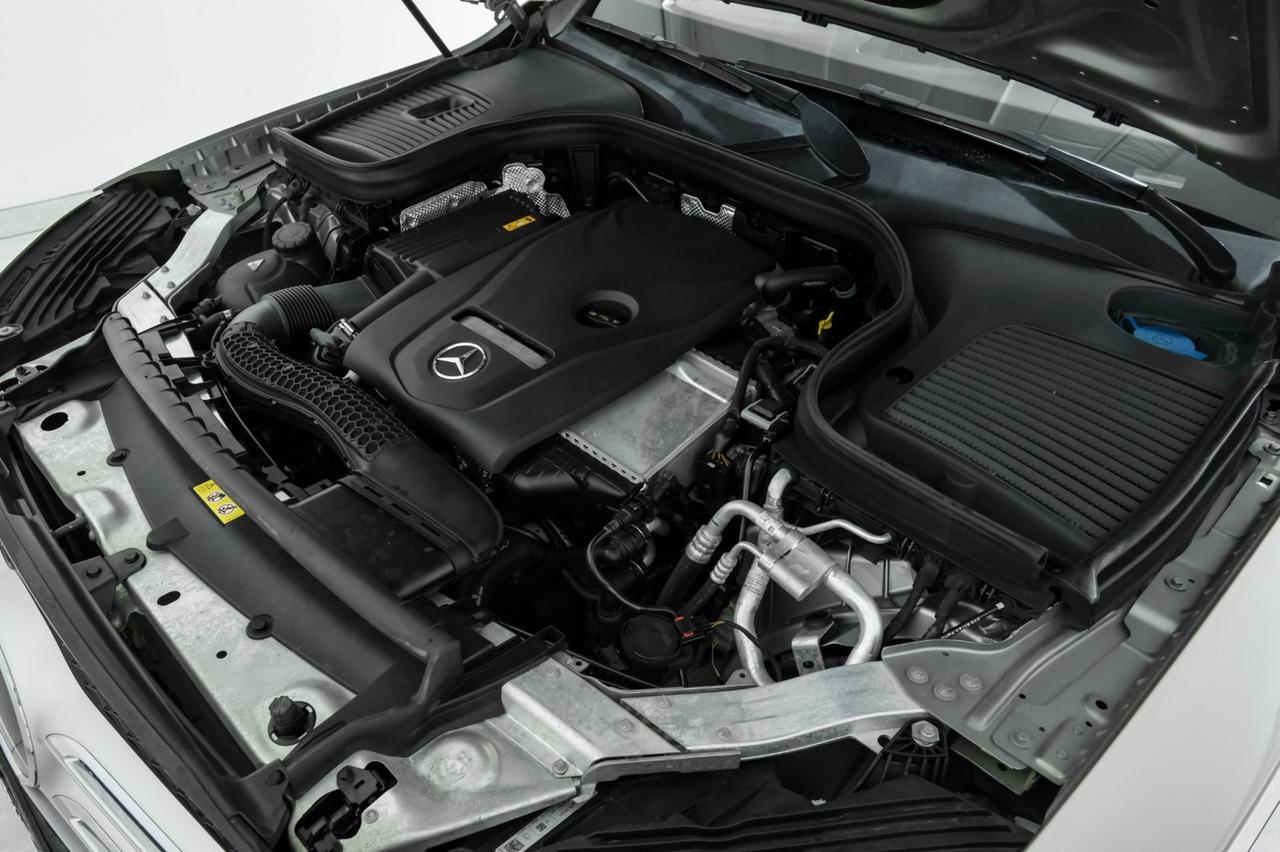 2019 Mercedes-Benz GLC300 4MATIC DRIVER ASSIST PKG PARKING ASSIST PKG PREMIUM PKG BLIND SPOT ASSIST NAVIGATION PANORAMA Carrollton TX