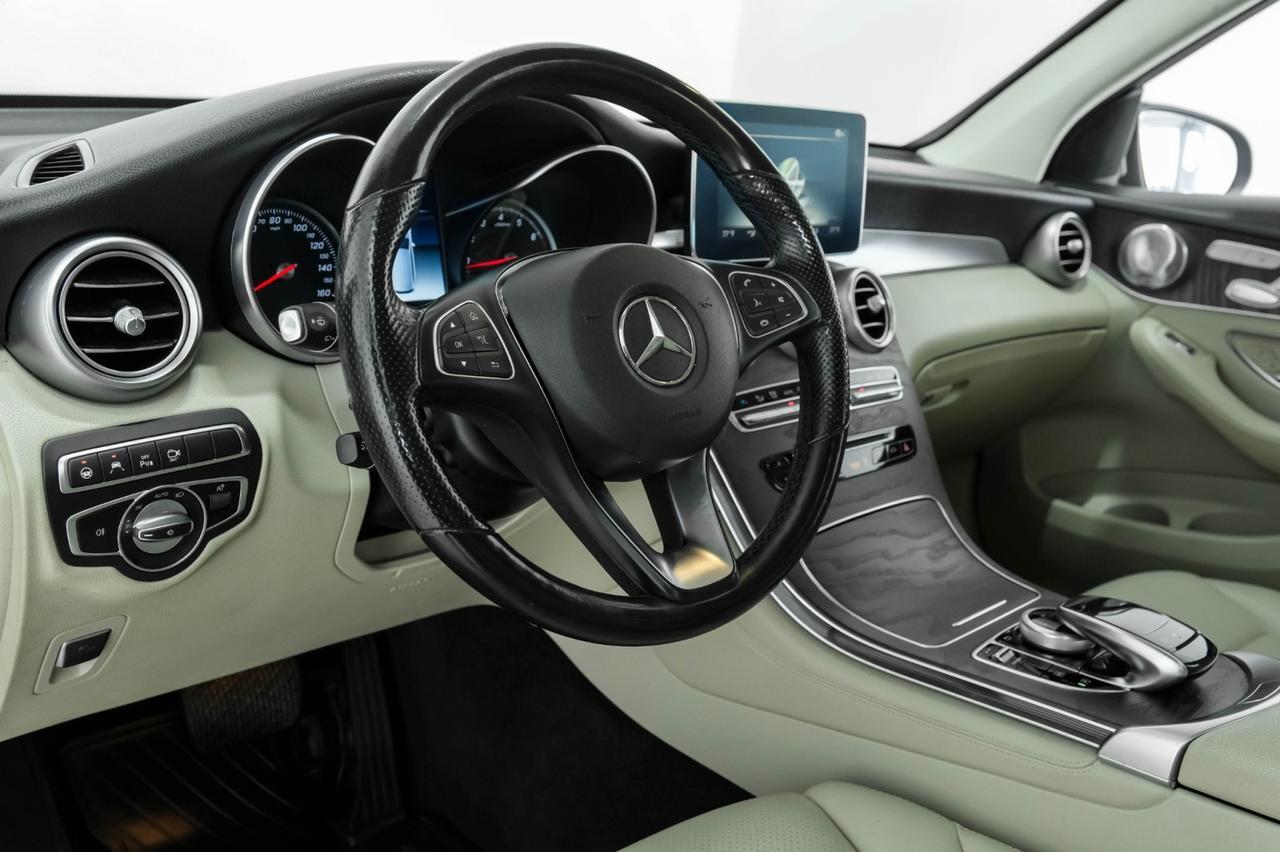 2019 Mercedes-Benz GLC300 4MATIC DRIVER ASSIST PKG PARKING ASSIST PKG PREMIUM PKG BLIND SPOT ASSIST NAVIGATION PANORAMA Carrollton TX