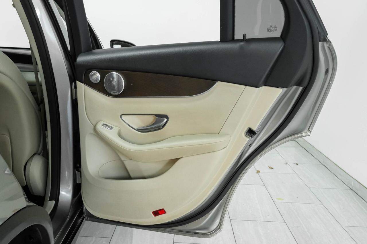 2019 Mercedes-Benz GLC300 4MATIC DRIVER ASSIST PKG PARKING ASSIST PKG PREMIUM PKG BLIND SPOT ASSIST NAVIGATION PANORAMA Carrollton TX