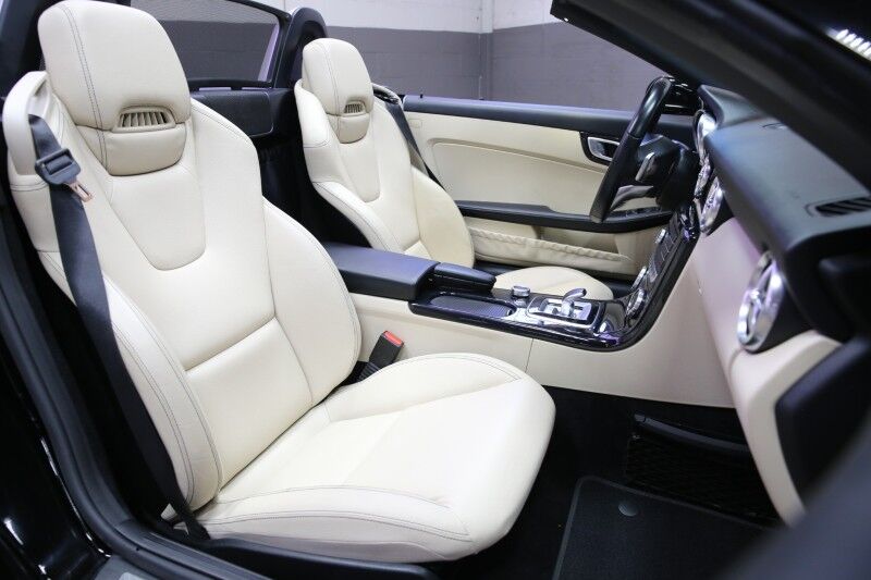 2019 Mercedes-Benz SLC SLC 300 Plainview NY