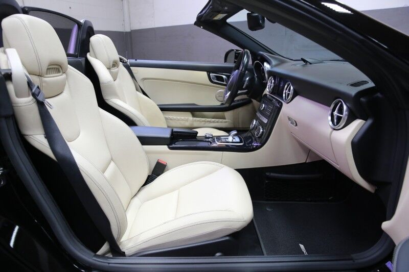 2019 Mercedes-Benz SLC SLC 300 Plainview NY