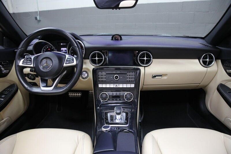 2019 Mercedes-Benz SLC SLC 300 Plainview NY