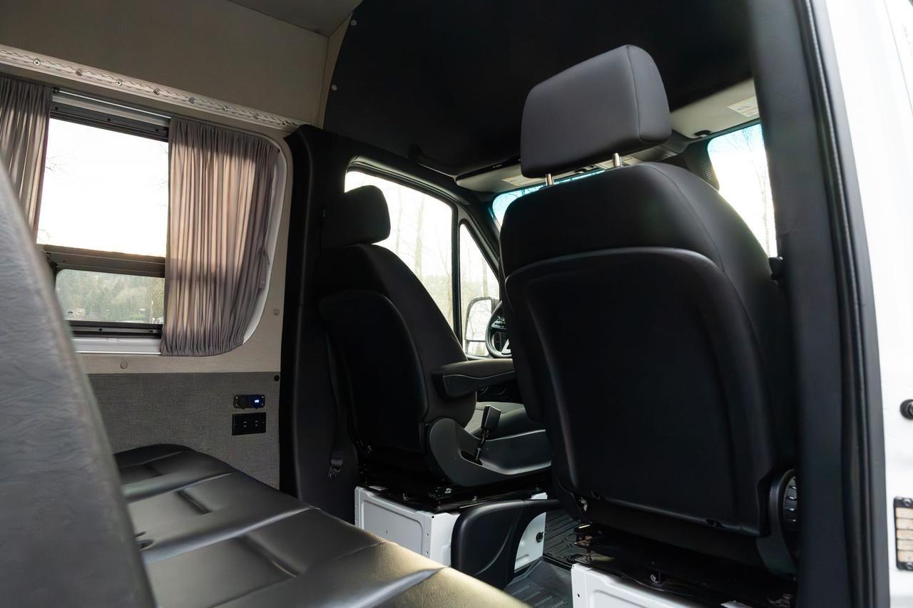 2019 Mercedes-Benz Sprinter 2500 Cargo 170 WB Gladstone OR