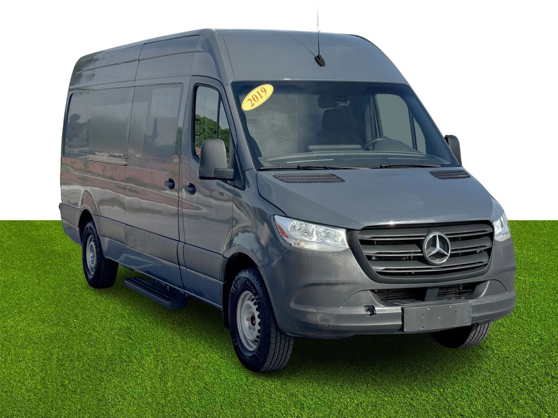 2019 Mercedes-Benz Sprinter Crew Van Base's photo
