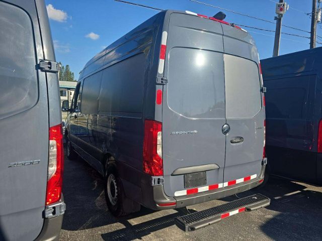 2019 Mercedes-Benz Sprinter 2500 High Roof V6